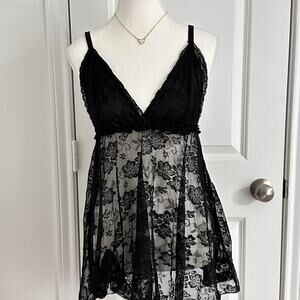Tahari Vintage Laced Grunge Top Size Large